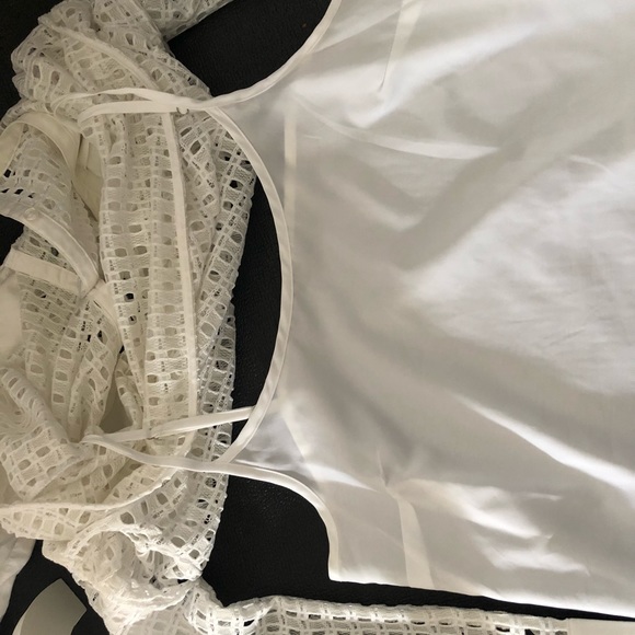Medium white eyelet top layered Banana Republic - Picture 6 of 8